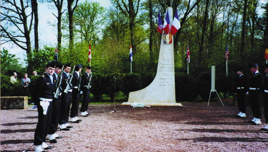 livre COUVERTURE AVANT FRANCAIS bandeau