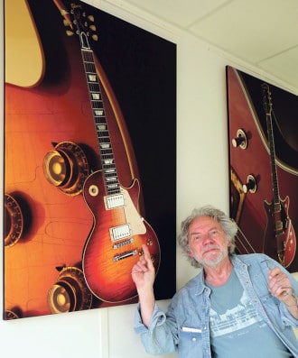 expo jean francois krettly photos de guitares 330