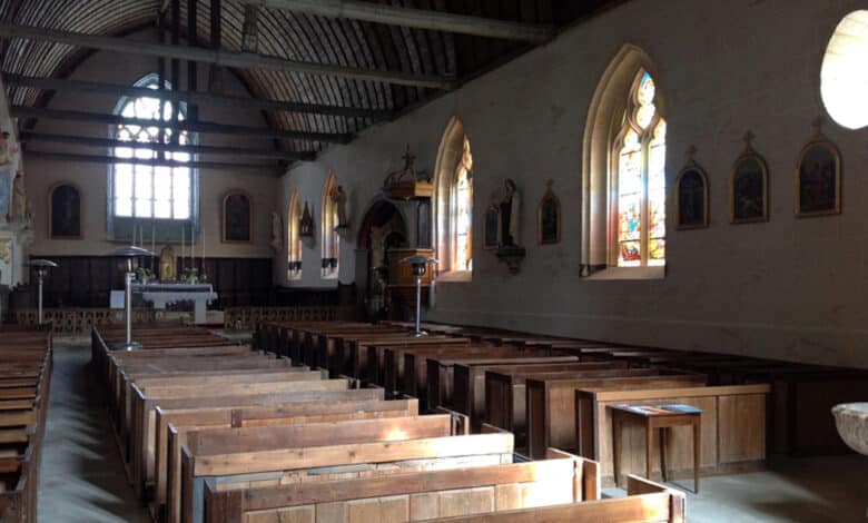 souge eglise nef avant