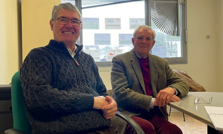 Emmanuel Olivier et Bernard Jiquel dans le bureau du Point dAcces au Droit de Vendome avant