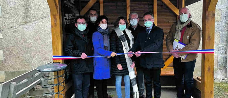 abris bus villiersfaux banniere