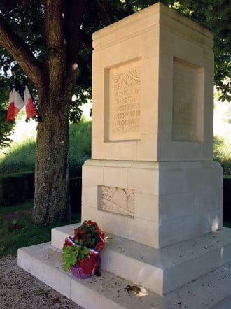 bourdellemonument3quart 330