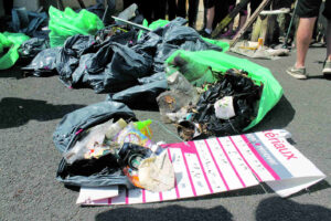 ces dechets ramasses qui polluent nos centre villes