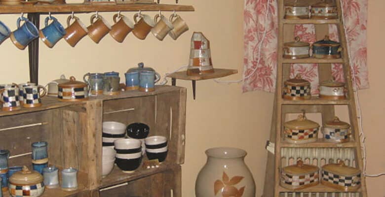 Isabelle Bonnefoi ; atelier de poterie