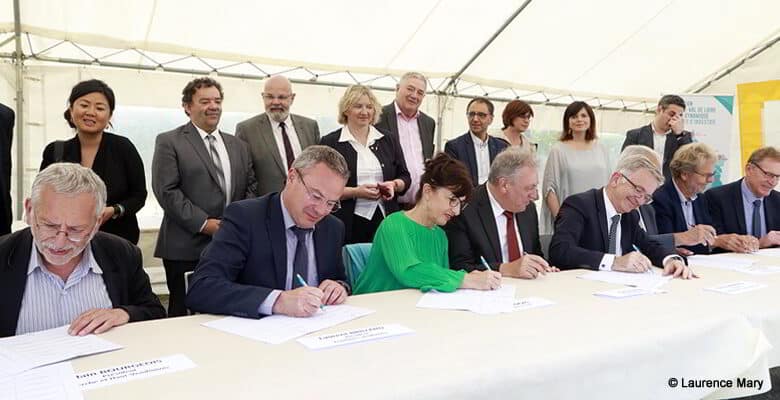 la signature du protocole