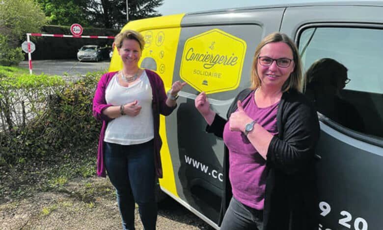 ladirectrice de laidhac et la responsable de la conciergerie avant