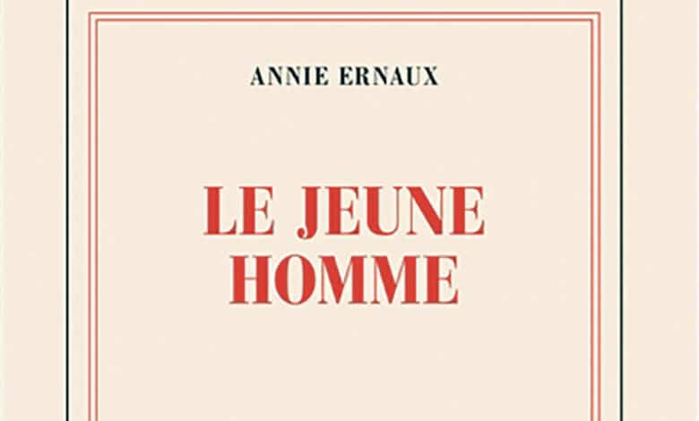 le jeune homme avant