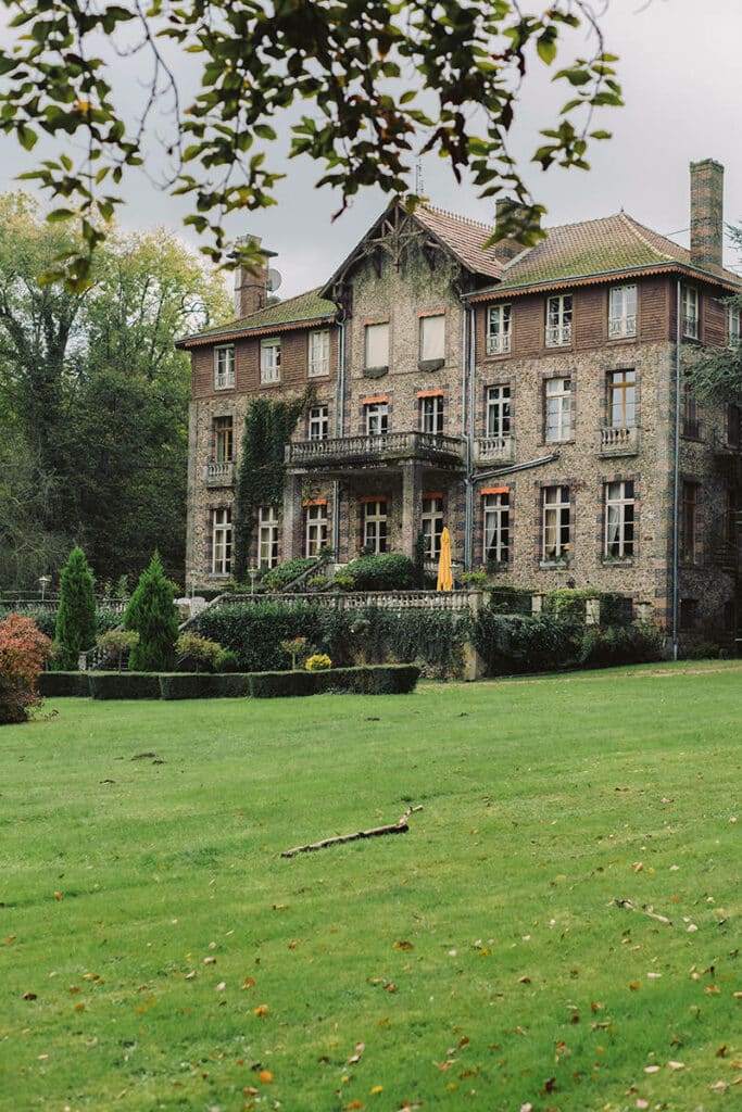 Ville-aux-Clercs ; Manoir de la Forêt