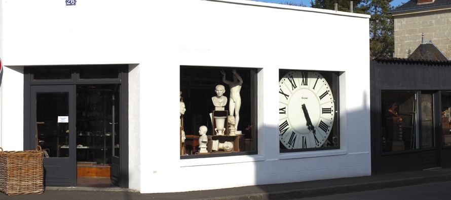 regard pose avril 15 vue interieure magasin