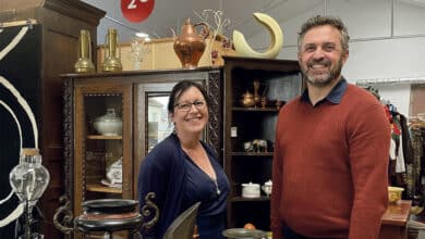 sandrine bernard et charles lavarenne dans le magasin fripart 1
