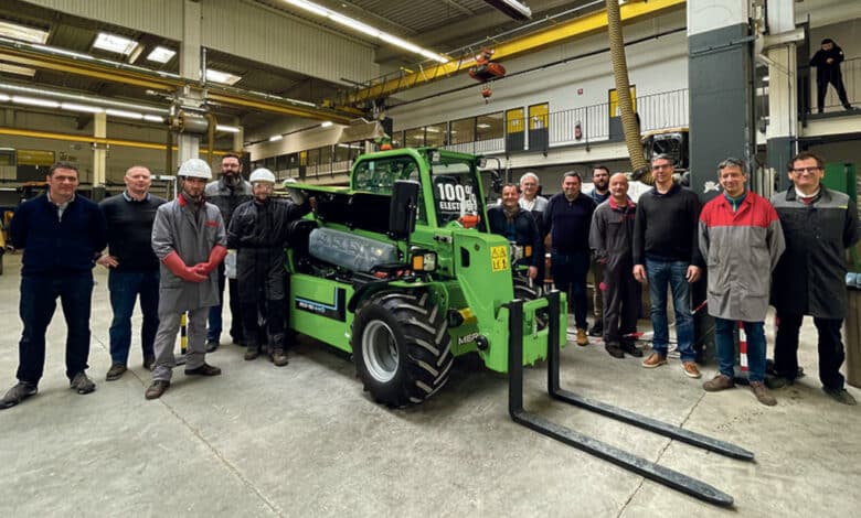 tous les stagiaires et formateurs du lycee ampere avant